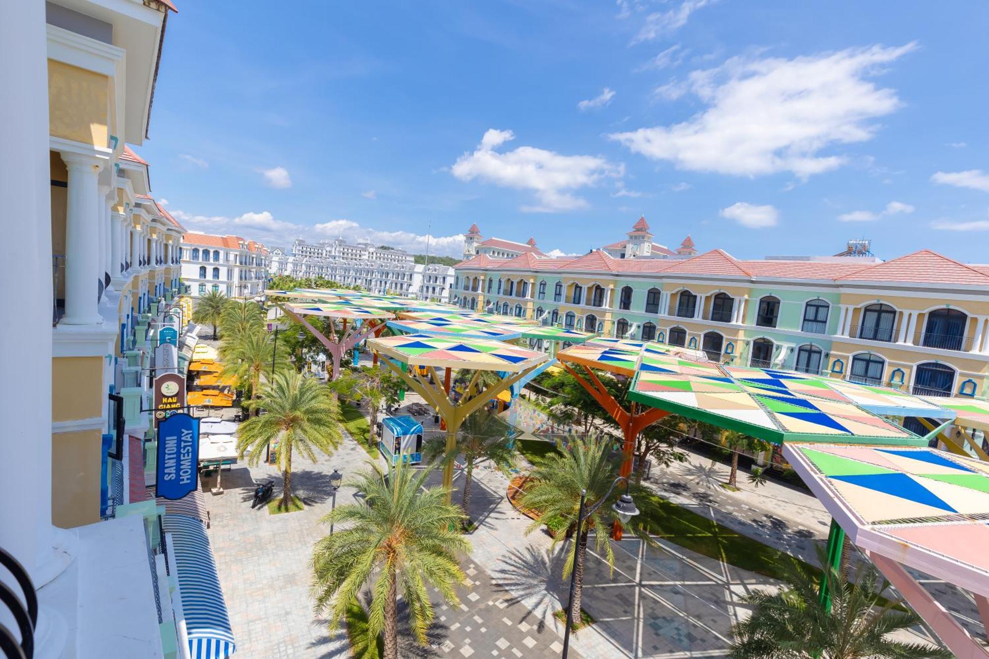 Solea Hotel Grandworld Phu Quoc Exterior photo